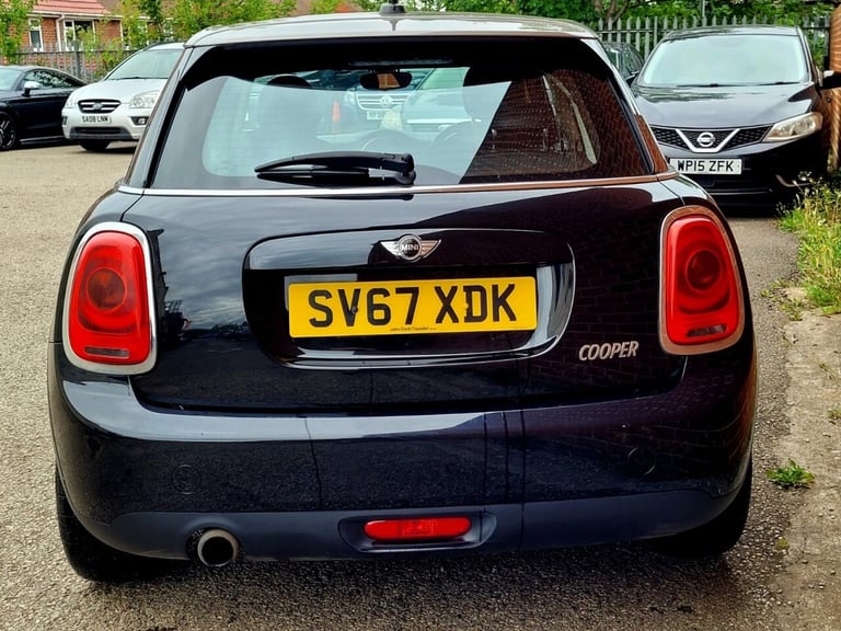 2017 MINI Hatch 1.5 Cooper Seven 5dr HATCHBACK PETROL Manual