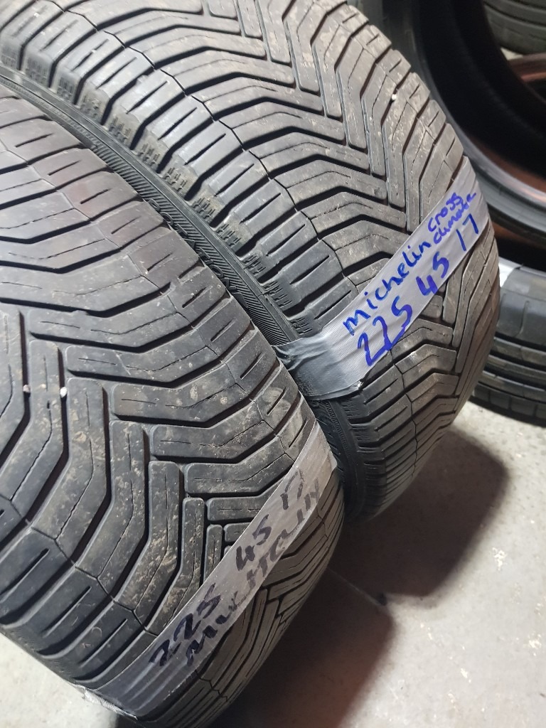 225 45 17 Michelin crossclimate Tyres Matching pair ONLY £70fitted and balanced open 7 days a week