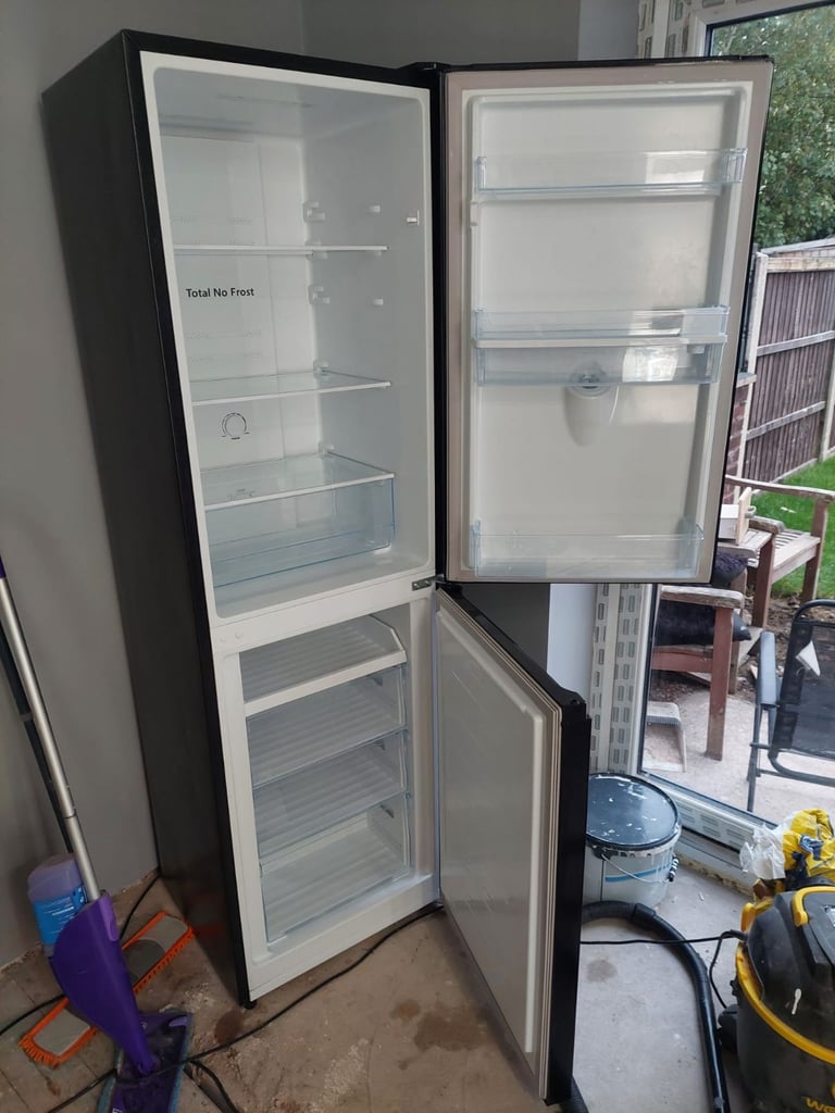 image for Fridgemaster fridge freezer 50/50