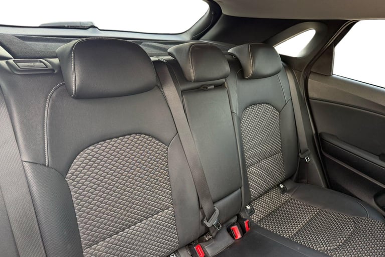 2023 Kia Ceed 1.5T GDi ISG 3 5dr Hatchback PETROL Manual
