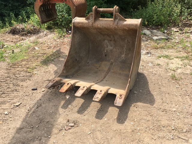 Daewoo 17t Excavator