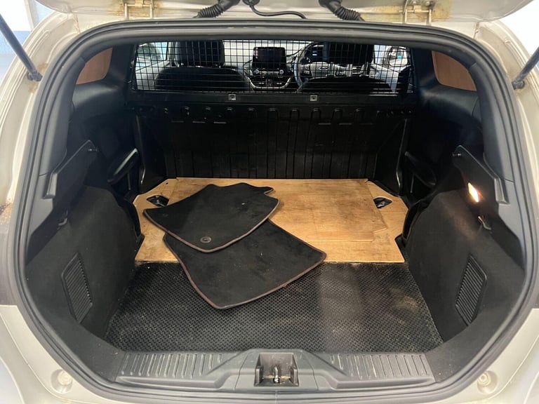 2022 Ford Fiesta Van 1.0T EcoBoost MHEV Sport Euro 6 (s/s) 3dr Car Derived Van Petrol Manual