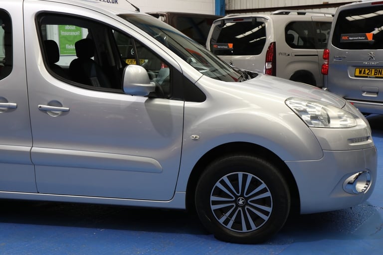 Peugeot Partner Wheelchair Car Mobility Disabled Accessible WAVs vehicle winch