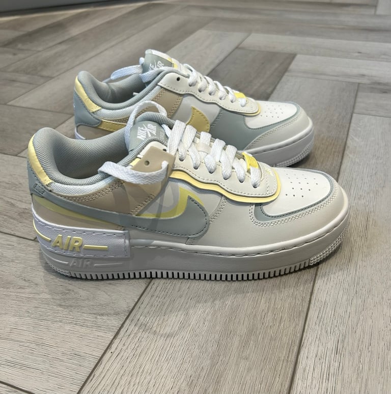 Nike air force second on sale hand