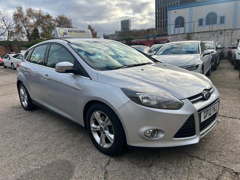 2012 Ford Focus 1.6 Zetec Euro 5 5dr HATCHBACK Petrol Manual