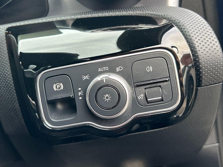 2022 Mercedes-Benz A-Class 1.3 A180 AMG Line Edition (Executive) Hatchback 5dr Petrol 7G-DCT Euro...