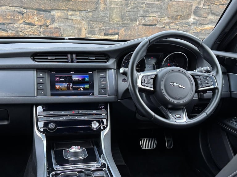 2016 Jaguar XF 2.0d R-Sport Auto Euro 6 (s/s) 4dr SALOON Diesel Automatic