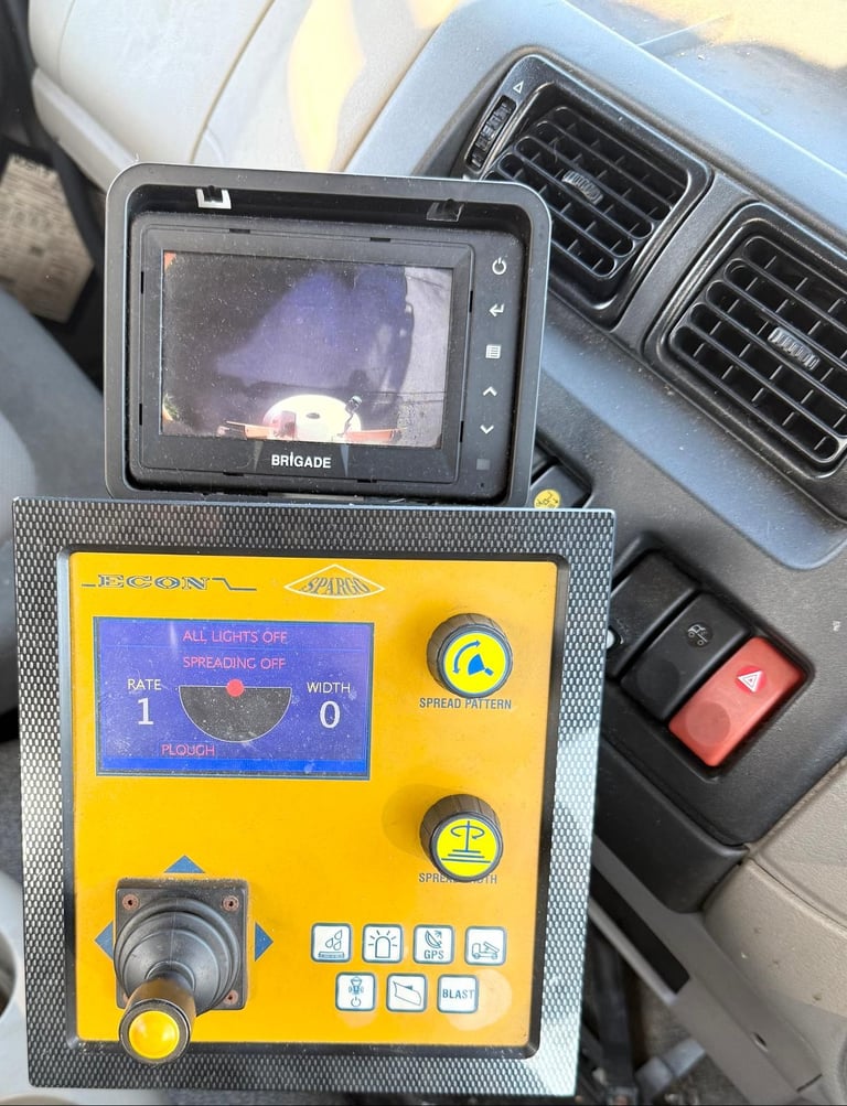 2013 DAF LF55.220 ECON GRITTING BODY SNOW PLOUGH BEACONS 18T MANUAL 36,000 MILES