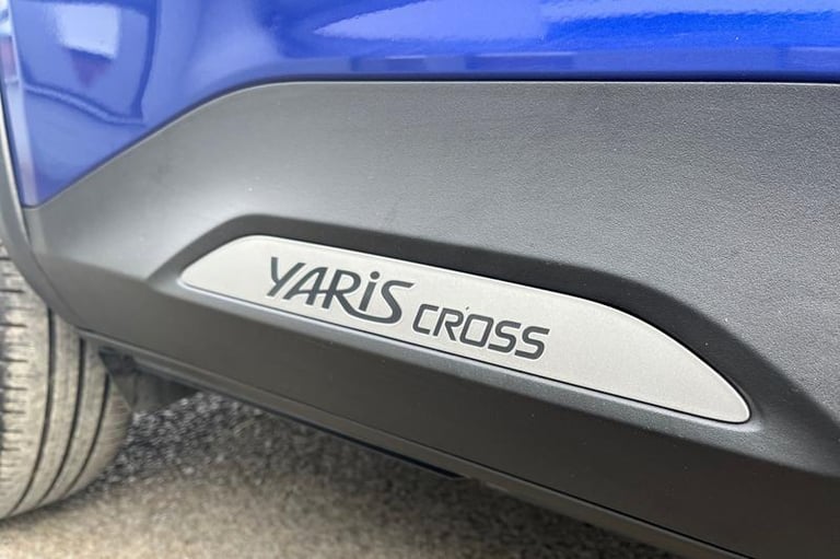 2022 Toyota Yaris Cross 1.5 Hybrid Icon 5dr CVT, Parking sensors, Media Screen, Sat Nav, Multifun...