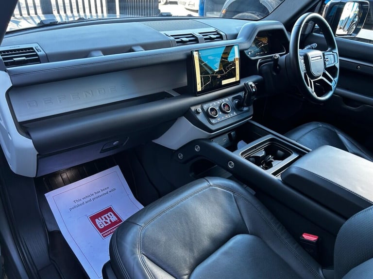 2023 Land Rover Defender 3.0 D250 Hard Top HSE Auto PANEL VAN DIESEL Automatic