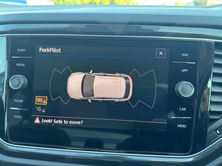 2018 Volkswagen T-Roc 1.5 TSI EVO SEL Euro 6 (s/s) 5dr HATCHBACK Petrol Manual