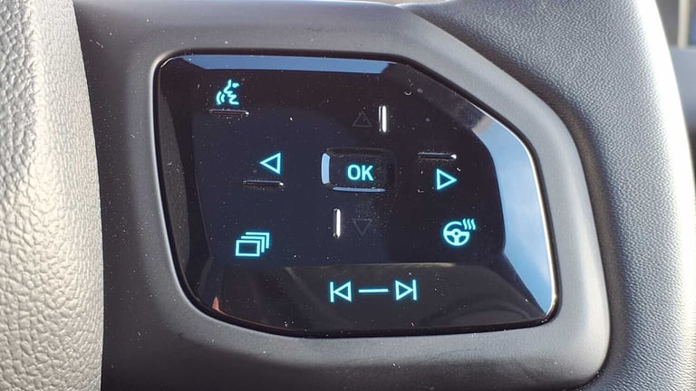  Ford Explorer 210kW Premium 77kWh 5dr Auto SUV Electric Automatic