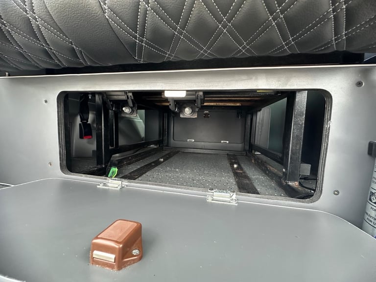 Toyota Alphard 4 berth pop top PETROL AUTOMATIC 2003/L