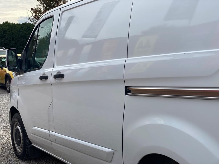 2017 Ford Transit Custom 2.0 TDCi 270 L1 H1 5dr PANEL VAN Diesel Manual