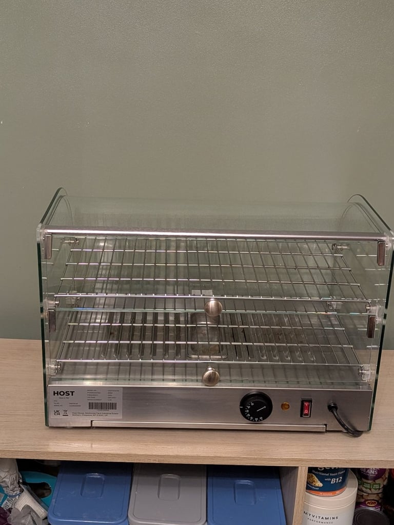 Heated food display cabinet 