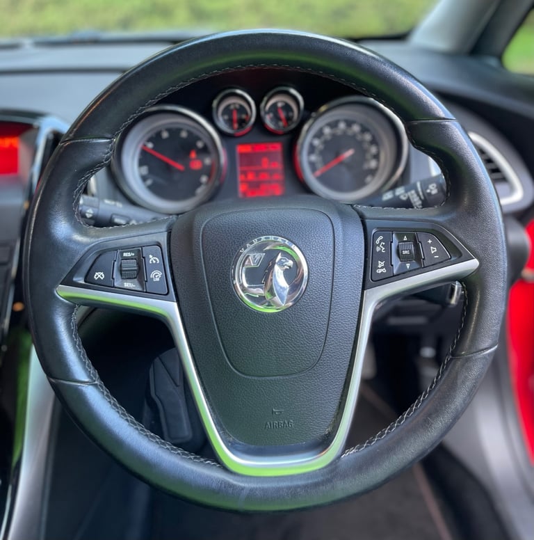 Vauxhall, ASTRA, Hatchback, 2014, Manual, 1956 (cc), 5 doors