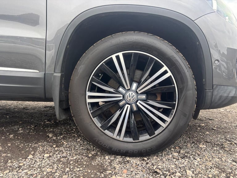 2013 Volkswagen Tiguan 2.0 TDI BlueMotion Tech Match DSG 4WD Euro 5 (s/s) 5dr ESTATE Diesel Autom...