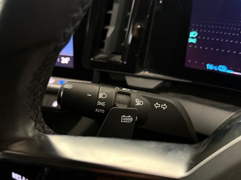 2024 Renault Megane E Tech 60kWh techno+ Auto 5dr (optimum charge) HATCHBACK Electric Automatic