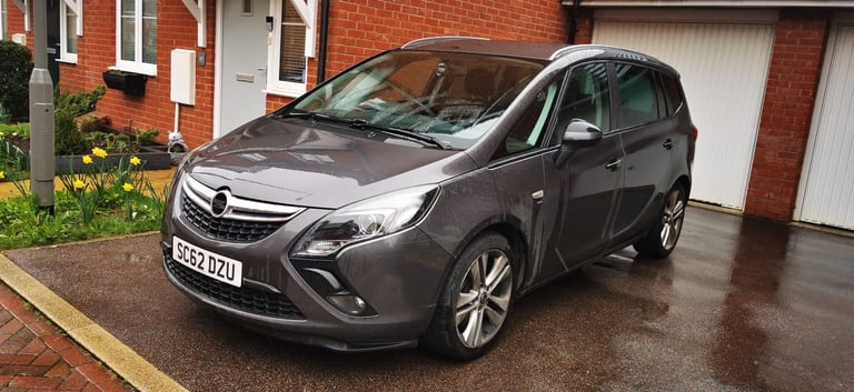 Cheap Vauxhall, ZAFIRA, MPV, 2013, Manual, 1956 (cc),5 doors for sale in Aylesbury, Buckinghamshire