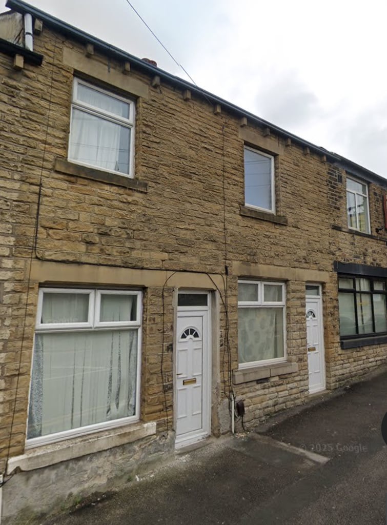 3 Bedroom House To Rent In Keighley