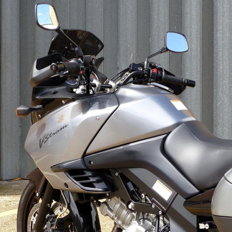 2007 SUZUKI DL1000 K6 GT V-STROM – A COMFORTABLE, RELIABLE ONE OWNER MOTORCYCLE.