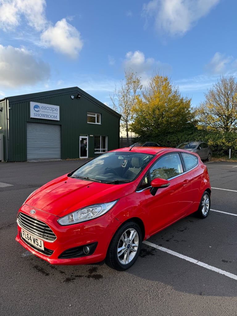 Ford, FIESTA, Hatchback, 2014, Manual, 1241 (cc), 3 doors