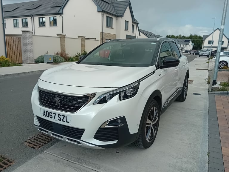 **Full Service Record** Peugeot, 3008 GT-LINE, Hatchback, 2017, Manual, 1199 (cc), 5 doors