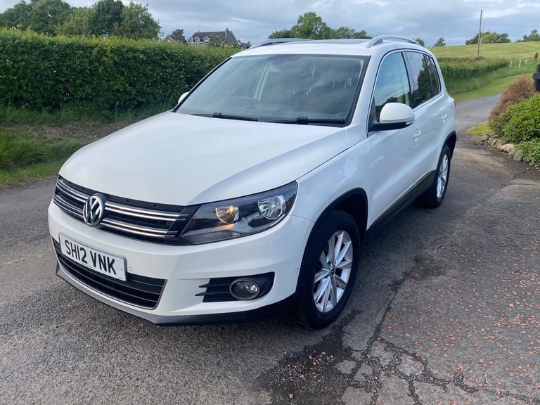 2012 Volkswagen Tiguan 2.0tdi 4motion 77000 ful year mot panaramic glass sunroof mint car