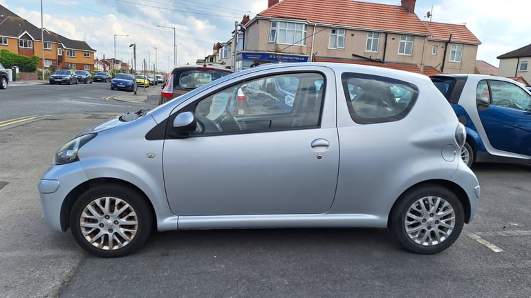 2009 Toyota AYGO 1.0 VVT-i Platinum 3-Door From £2,995 + Retail Package HATCHBACK Petrol Manual