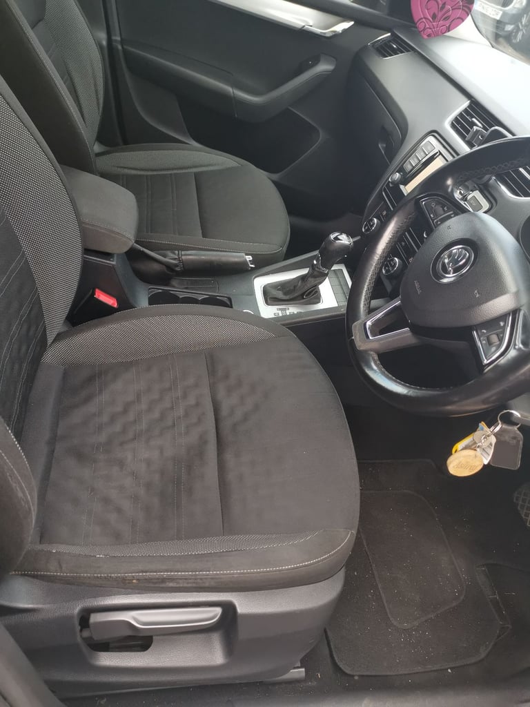 Skoda, OCTAVIA, Estate, 2017, Semi-Auto, 1598 (cc), 5 doors