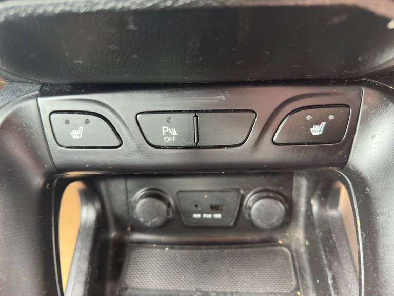 2013 63 HYUNDAI IX35 1.6 GDI STYLE SUV 5DR PETROL MANUAL EURO 5 (135 PS)