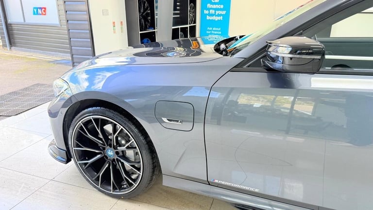 2022 BMW 3 Series 2.0 330e 12kWh M Sport Touring Auto Euro 6 (s/s) 5dr Estate PETROL/ELECTRIC Aut...