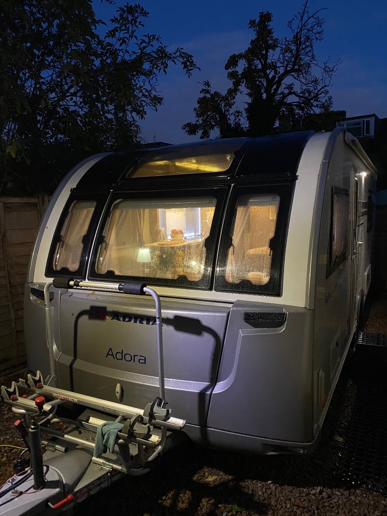 image for 2017 Adria Isonzo fixed island bed auto mover,solar,alde 