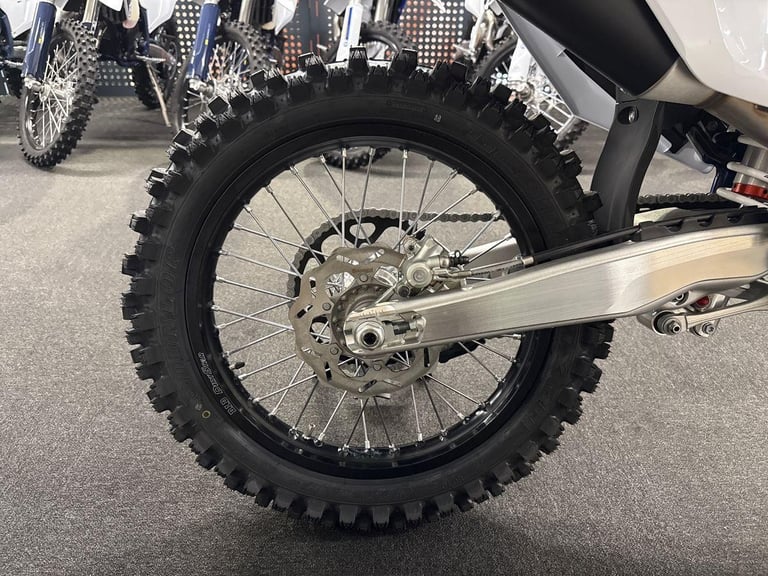 2025 Husqvarna Offroad Motorcross FC 250 Petrol white 5 Speed