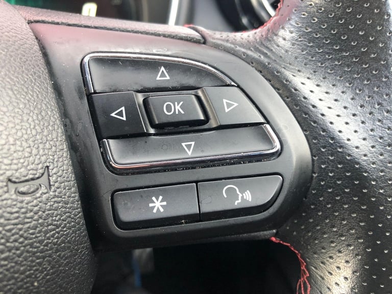 2023 MG MG HS 1.5 T-GDI 16.6kWh Trophy Auto Euro 6 (s/s) 5dr ESTATE Petrol/Electric Hybrid Automatic