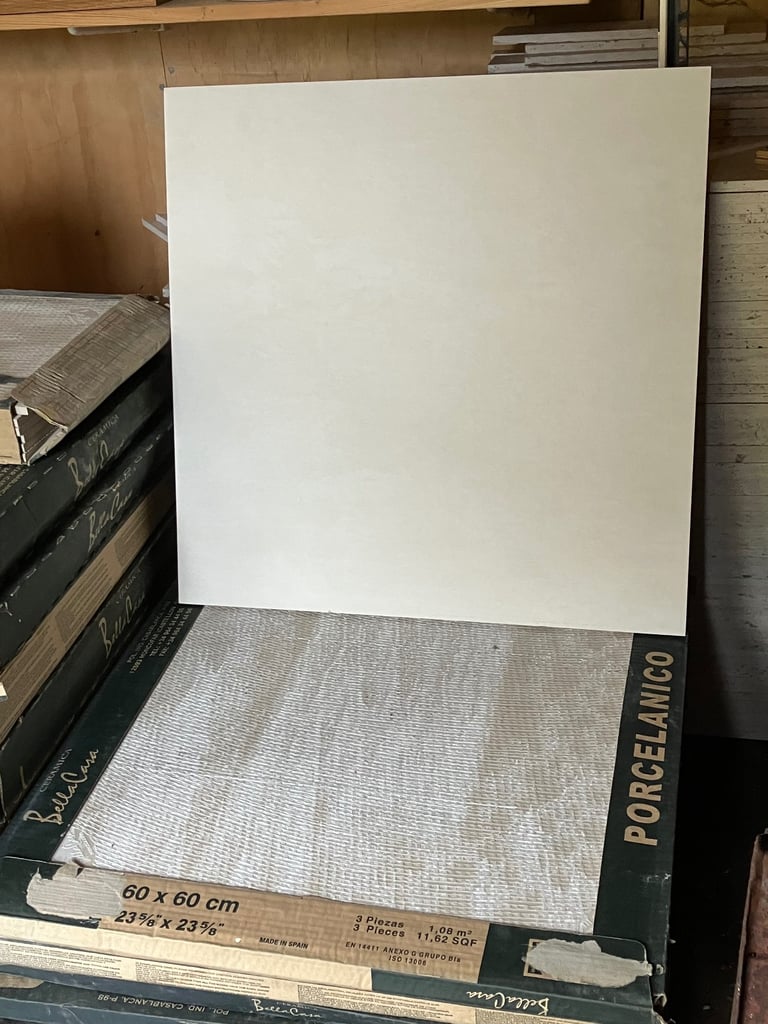 Non slip porcelain floor tiles