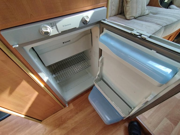 Auto-Trail Excel 2 berth motorhome DIESEL MANUAL 2010/10