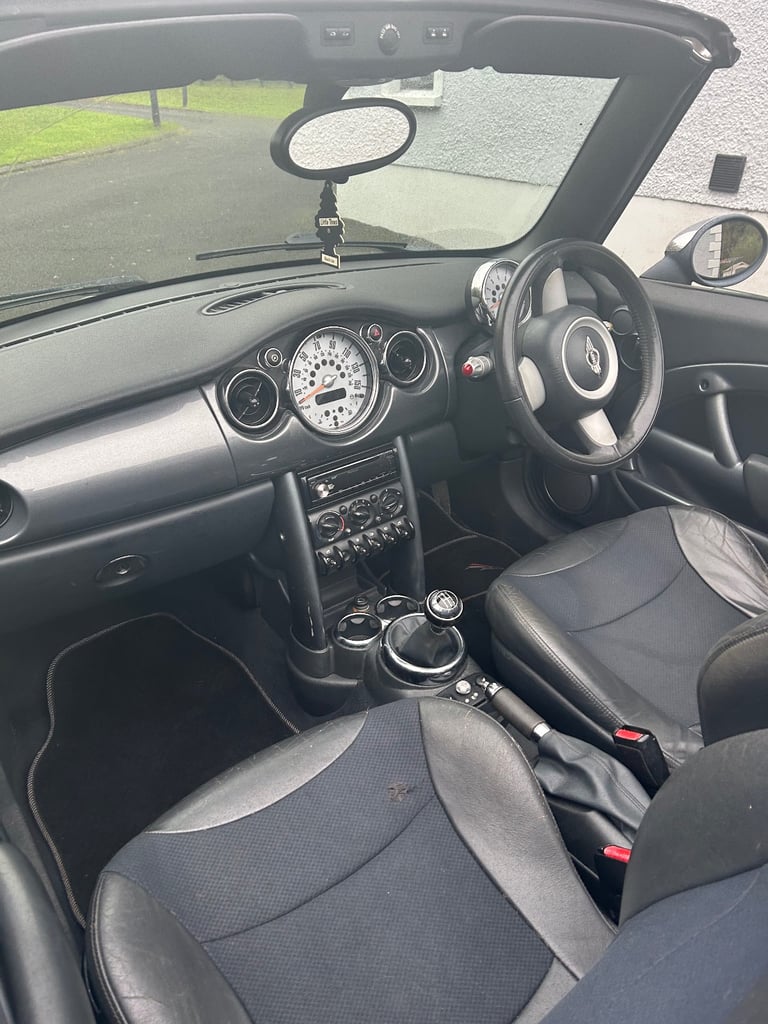 Mini, CONVERTIBLE, 2007, Manual, 1598 (cc), 2 doors