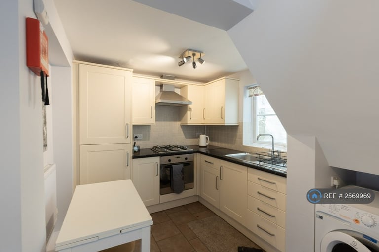 1 bedroom in Upper Bath Street, Cheltenham, GL50 (#2569969)
