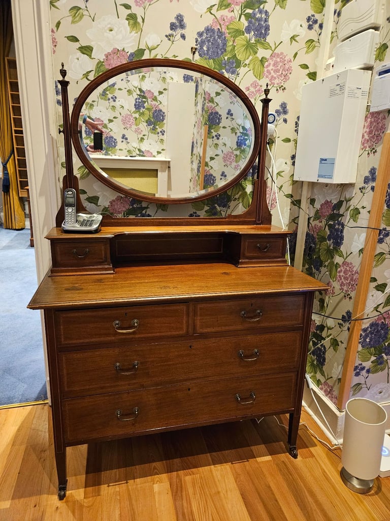 image for Vintage drawer unit with mirror