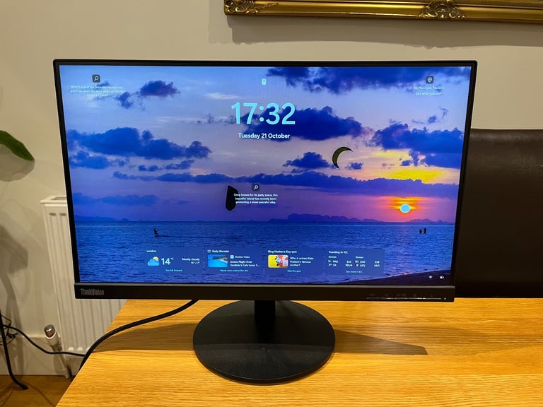 image for Lenovo ThinkVision 21.5inch monitor (£85 on eBay)