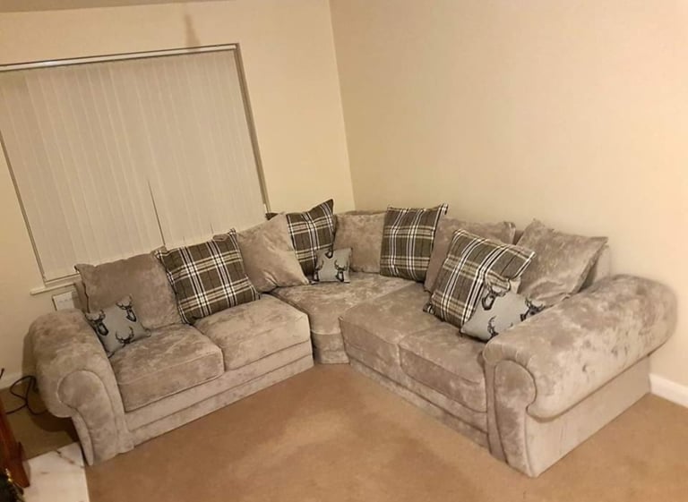 Gumtree l shaped couch deals
