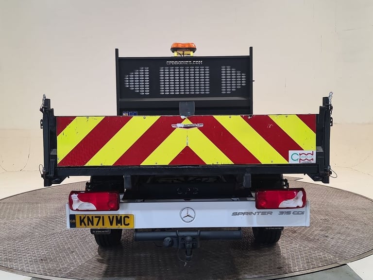 MERCEDES-BENZ SPRINTER 2.0 315 CDI PROGRESSIVE L3 RWD 150 BHP TIPPER DIE