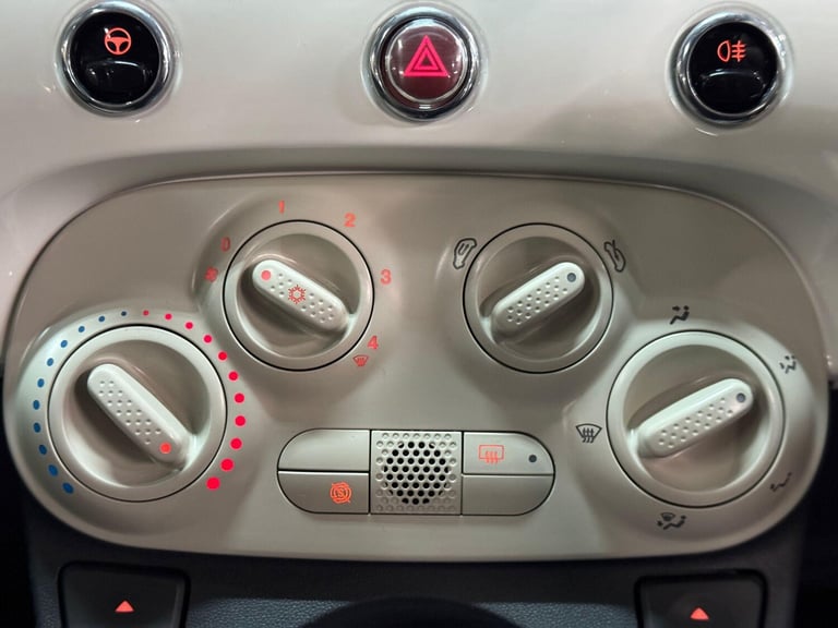 2013 Fiat 500 1.2 Lounge 3dr [Start Stop] HATCHBACK PETROL Manual