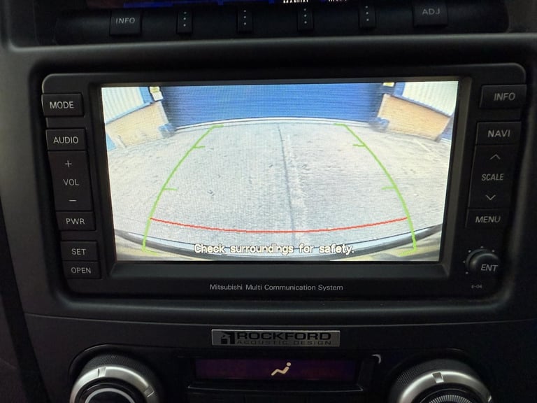 2010 Mitsubishi Shogun 3.2 DI-DC Elegance SUV 5dr Diesel Auto 4WD Euro 5 LWB (197 ps) SUV Diesel ...
