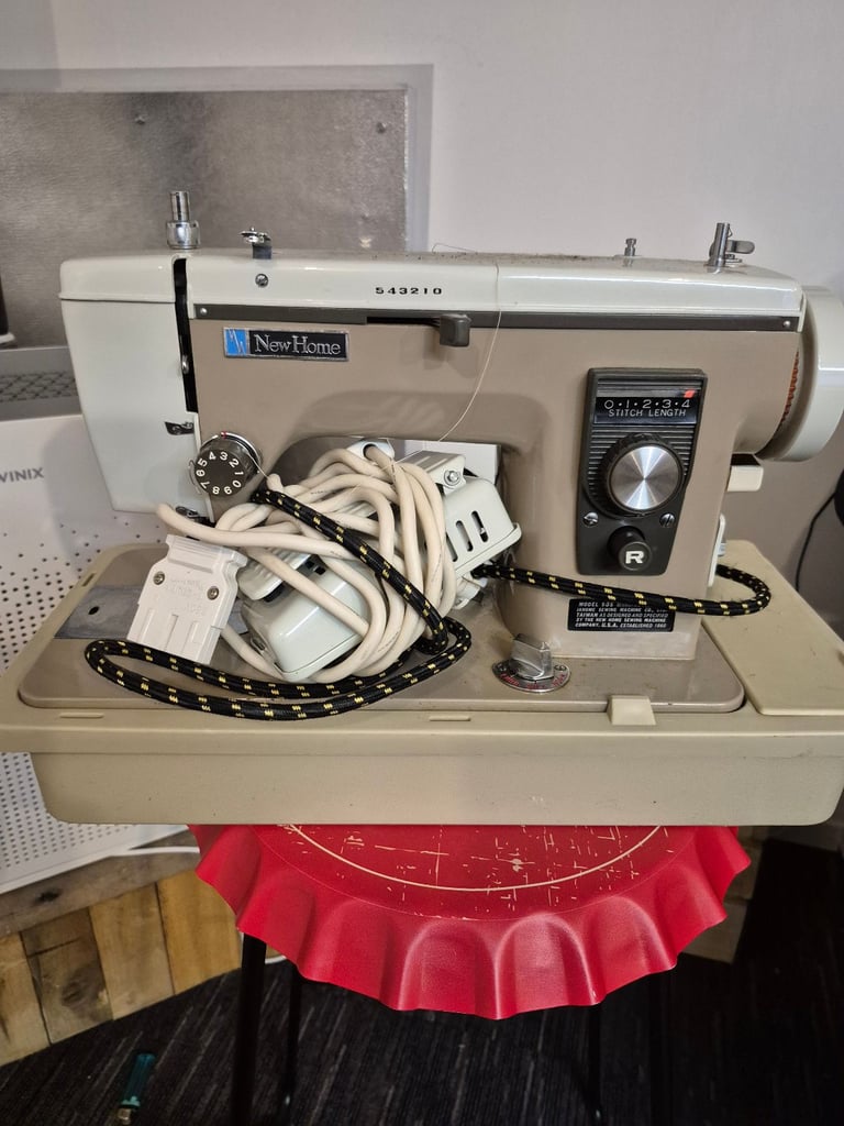 Janome New Home Sewing Machine