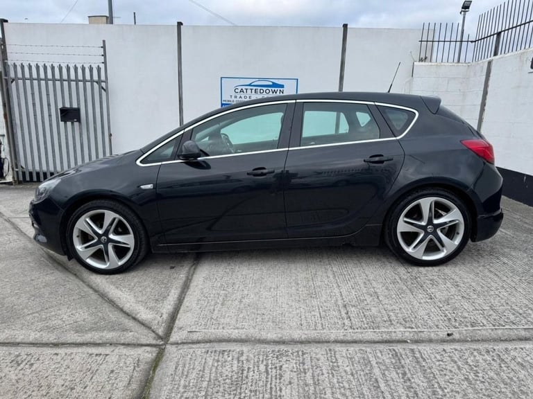 2015 15 VAUXHALL ASTRA 1.4T 16V LIMITED EDITION HATCHBACK 5DR PETROL MANUAL EURO