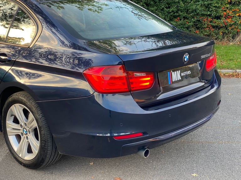 2015 BMW 3 Series 320d Sport 4dr [Business Media] SALOON Diesel Manual