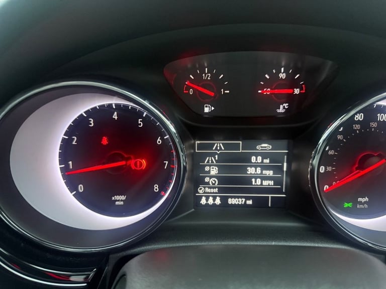 2017 Vauxhall Astra 1.4i 16V SRi 5dr HATCHBACK PETROL Manual