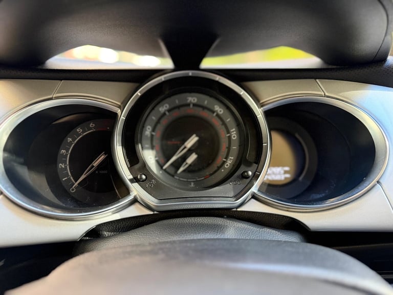 2013 Citroen DS3 1.2 VTi DSign Euro 5 3dr HATCHBACK Petrol Manual